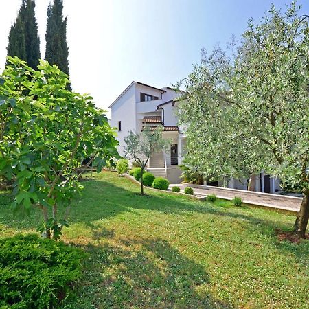 Apartments Gloria Vrsar Exterior photo