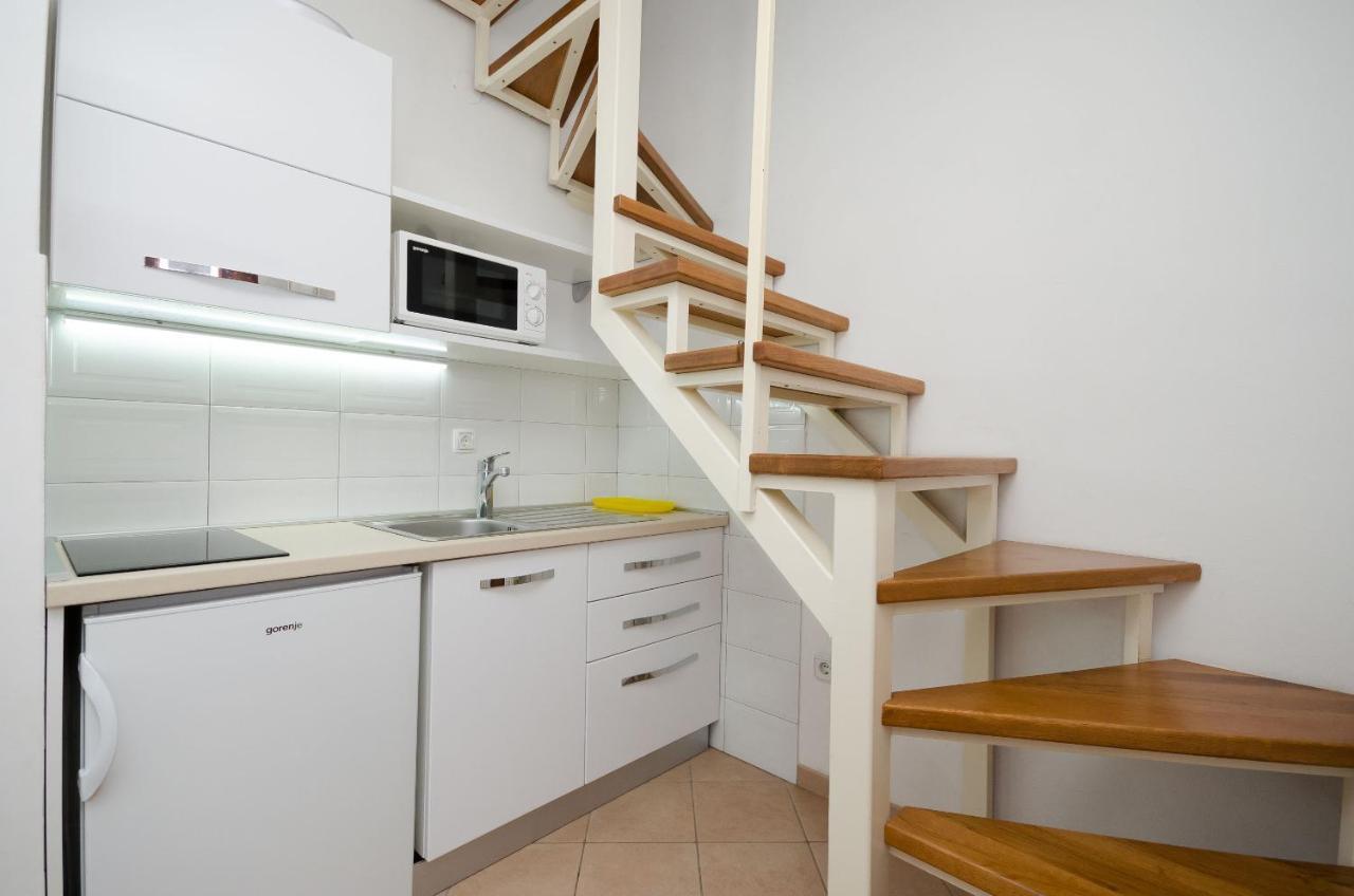Apartments Gloria Vrsar Exterior photo